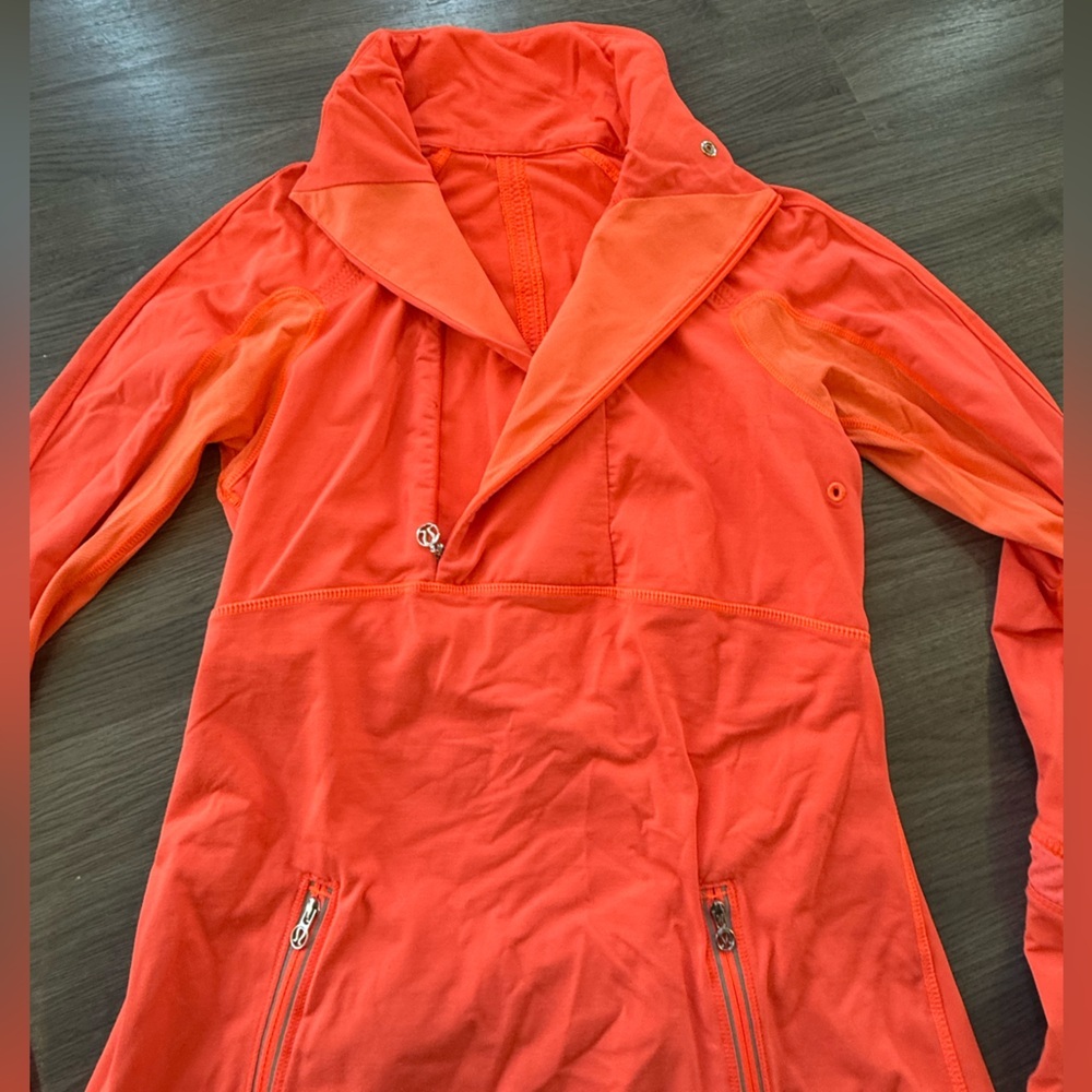 🍋 Lululemon Run: Reflect Pullover - Picture 5 of 10